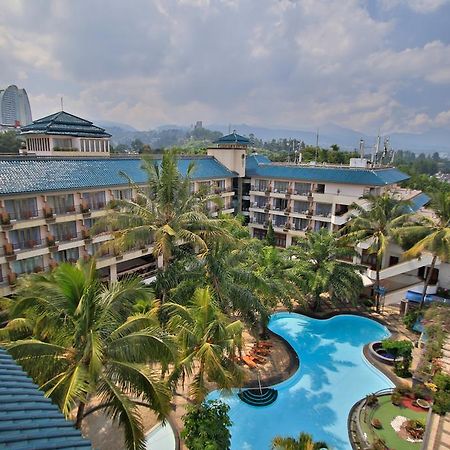 The Jayakarta Suites Bandung Exterior photo