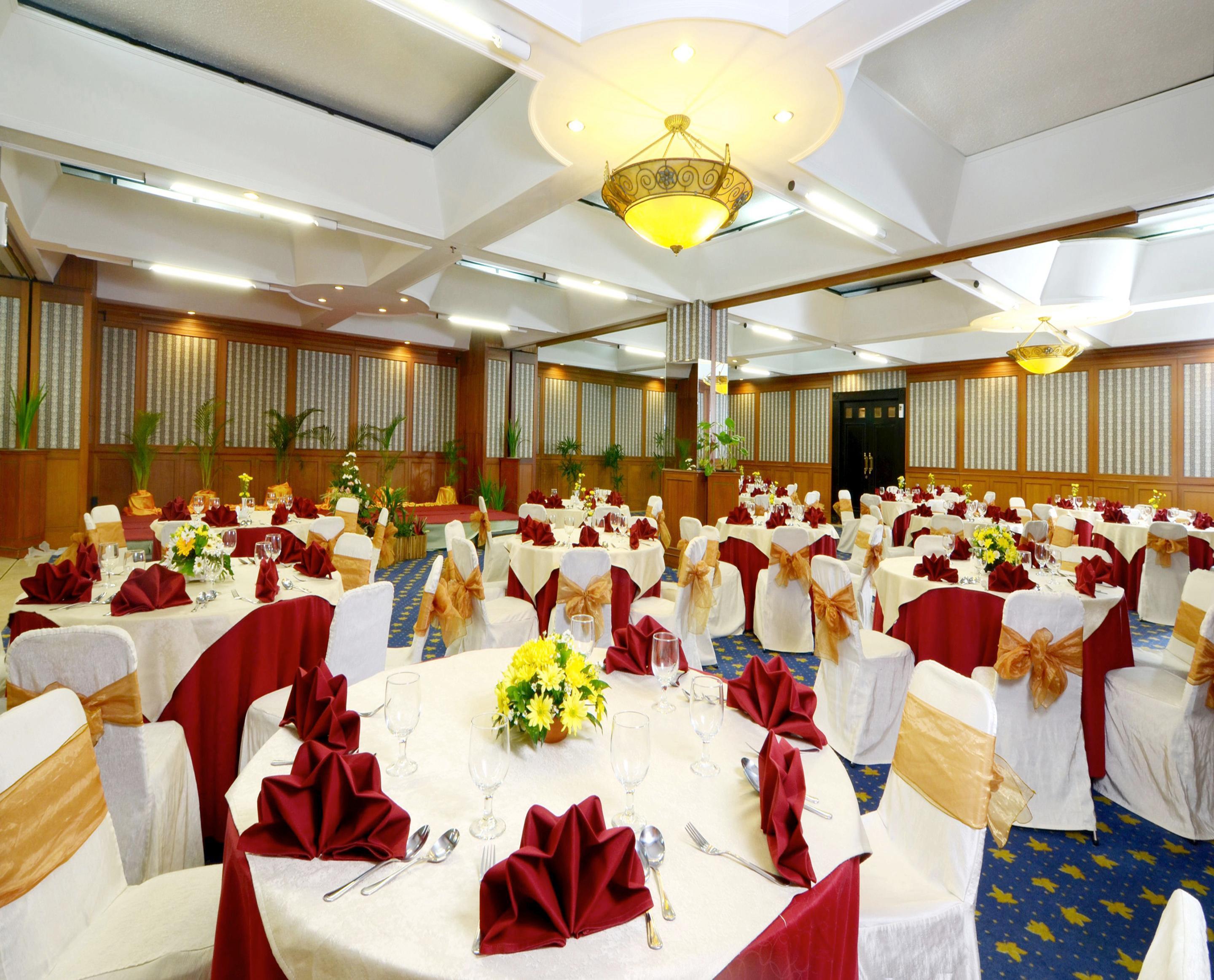 The Jayakarta Suites Bandung Exterior photo