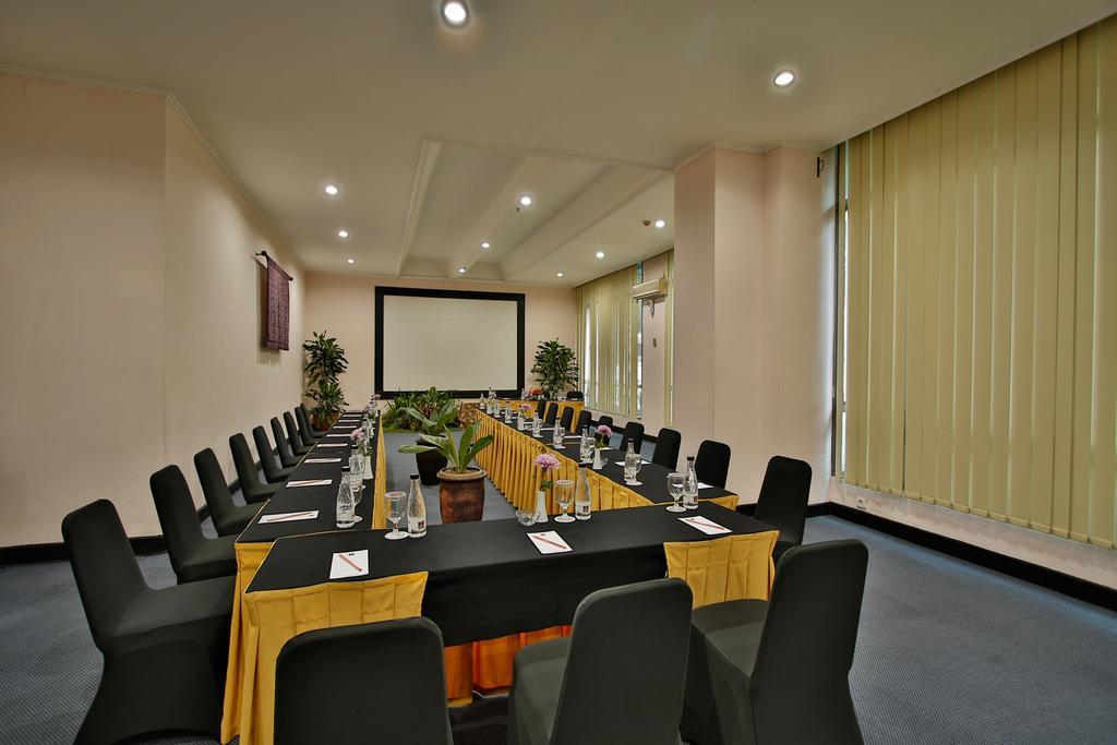 The Jayakarta Suites Bandung Exterior photo