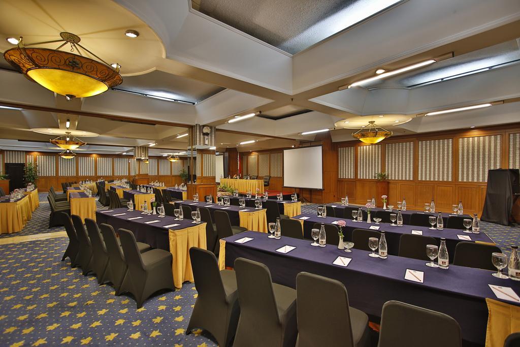 The Jayakarta Suites Bandung Exterior photo