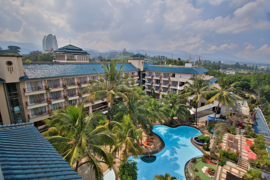 The Jayakarta Suites Bandung Exterior photo